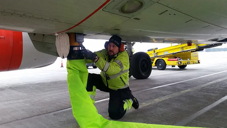 Swedavia laddar flygplanen med grön fjärrvärme